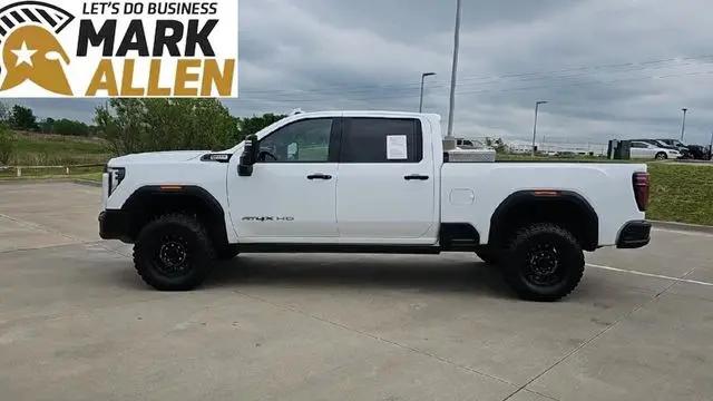 2025 GMC Sierra 2500HD Crew Cab, Standard Bed, AT4X, 4WD