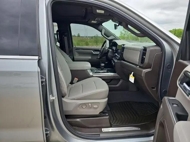 2026 Chevrolet Silverado 1500 4WD Crew Cab Short Bed LTZ