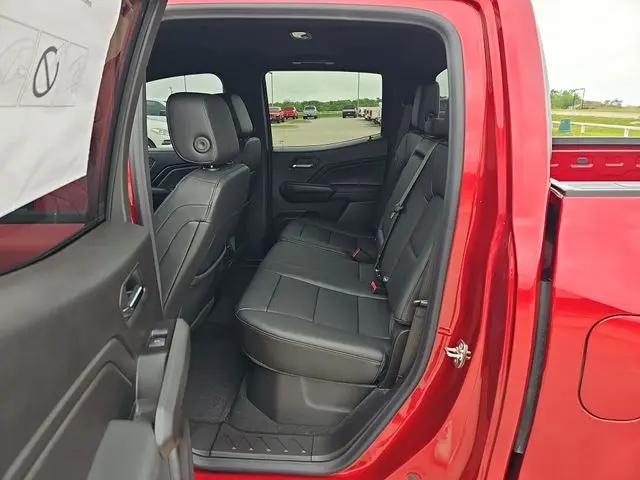 2026 Chevrolet Colorado LT, 4WD