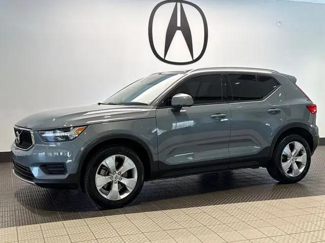 2020 Volvo XC40 T5 Momentum