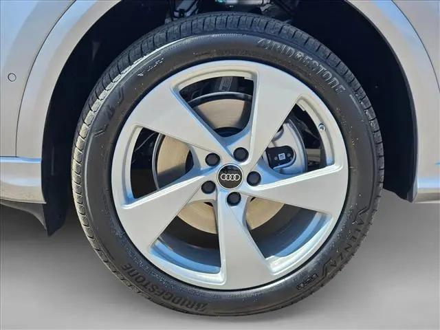 2026 Audi Q5 Premium Plus TFSI quattro S tronic