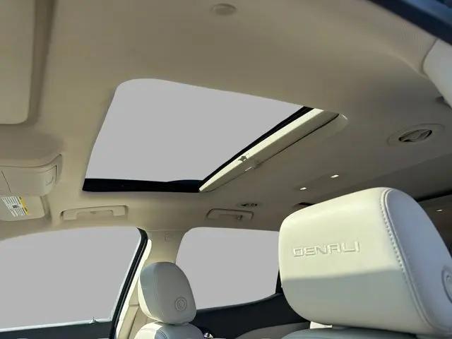 2020 GMC Acadia AWD Denali