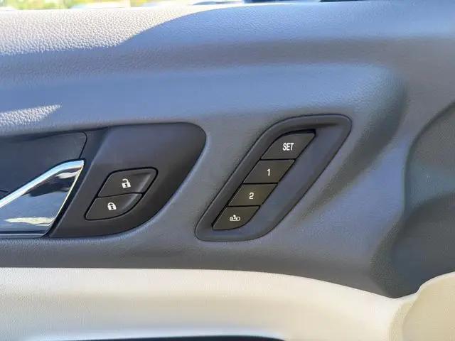 2020 GMC Acadia AWD Denali