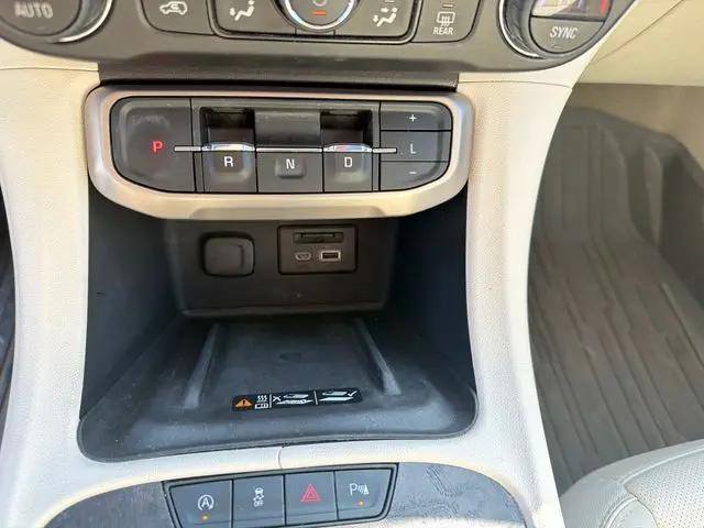 2020 GMC Acadia AWD Denali