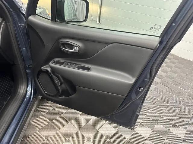2022 Jeep Renegade Altitude 4x4