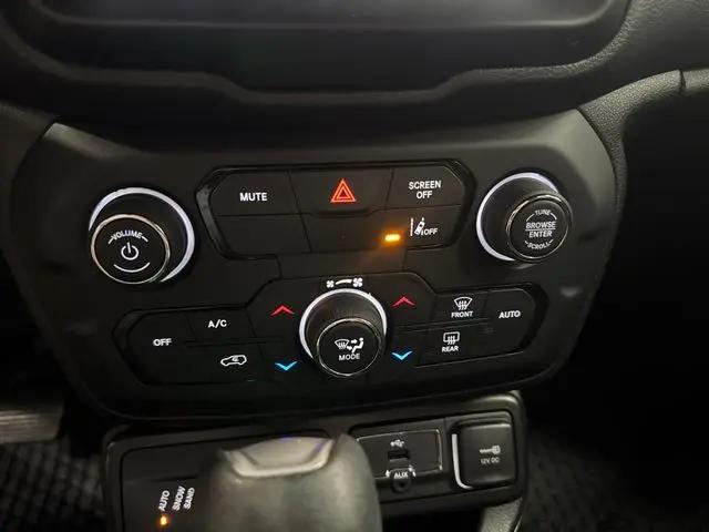 2022 Jeep Renegade Altitude 4x4