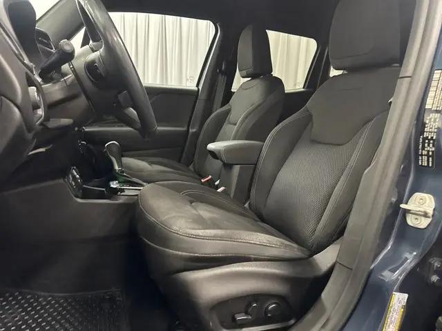 2022 Jeep Renegade Altitude 4x4