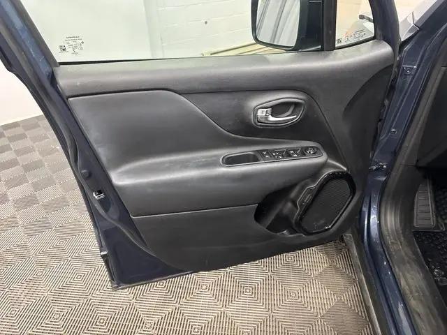 2022 Jeep Renegade Altitude 4x4