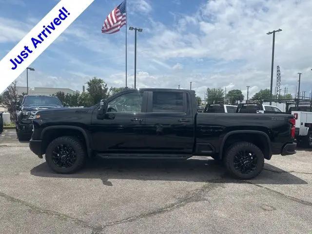 2026 Chevrolet Silverado 2500HD Crew Cab, Standard Bed, LT, 4WD