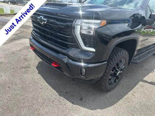 2026 Chevrolet Silverado 2500HD Crew Cab, Standard Bed, LT, 4WD