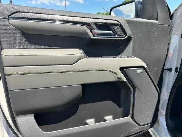 2026 Chevrolet Silverado 1500 4WD Crew Cab Short Bed ZR2