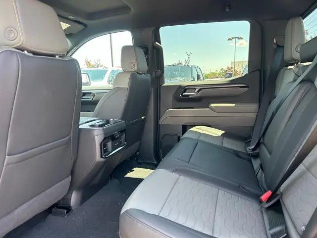 2026 Chevrolet Silverado 1500 4WD Crew Cab Short Bed ZR2