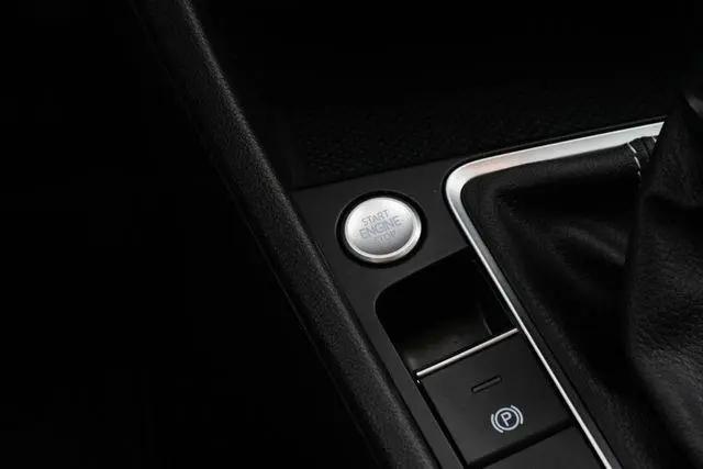 2022 Volkswagen Jetta 1.5T SE