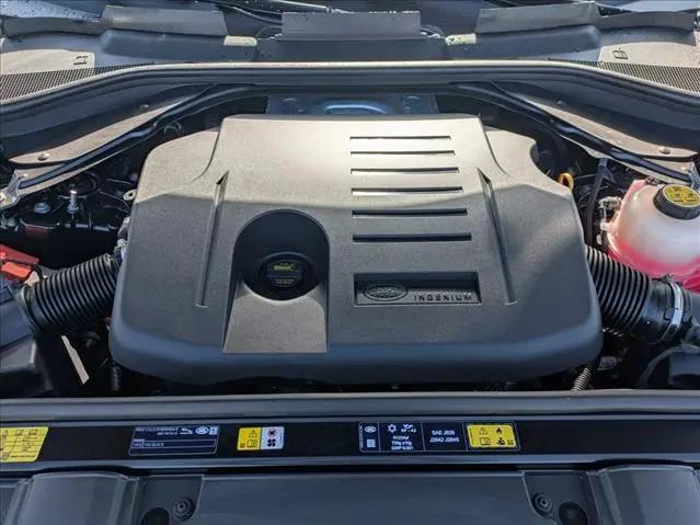 2026 Land Rover Range Rover P550e SE