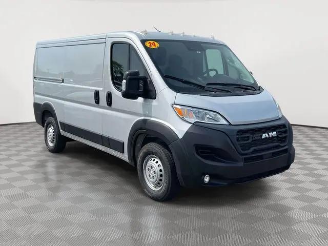 2024 Ram ProMaster Cargo Van Low Roof 136" WB w/Pass Seat