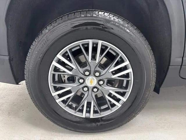 2026 Chevrolet Traverse AWD LT