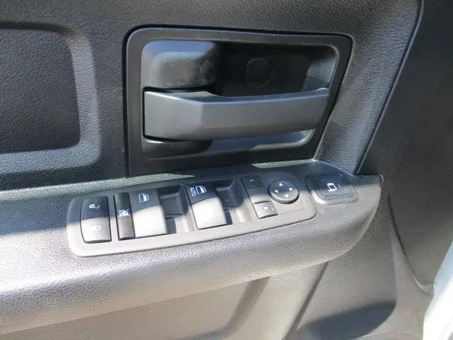 2024 Ram 3500 Tradesman/SLT/Laramie/Limited