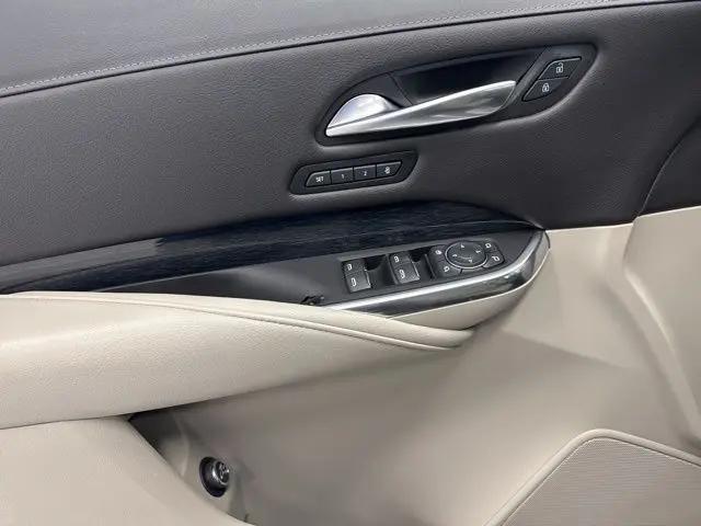 2020 Cadillac XT4 AWD Premium Luxury