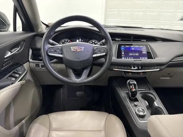 2020 Cadillac XT4 AWD Premium Luxury