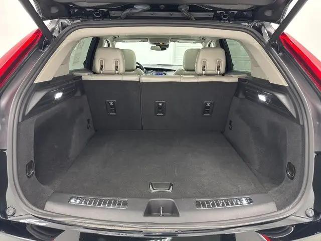 2020 Cadillac XT4 AWD Premium Luxury