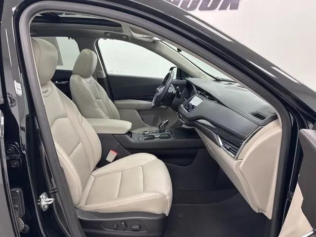 2020 Cadillac XT4 AWD Premium Luxury