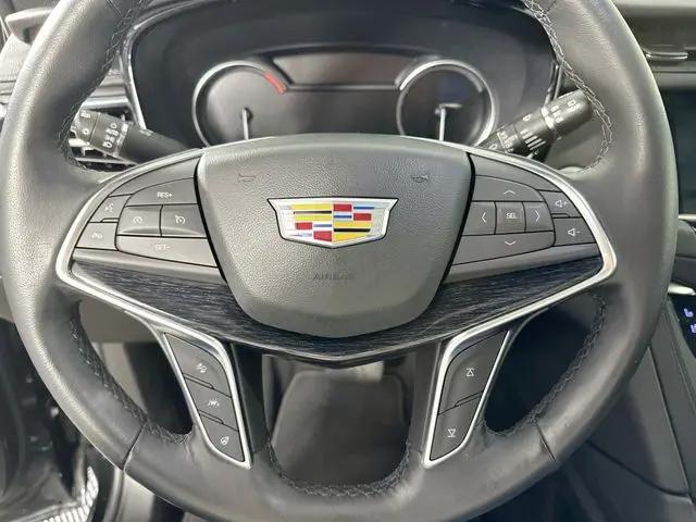 2023 Cadillac XT5 AWD Premium Luxury