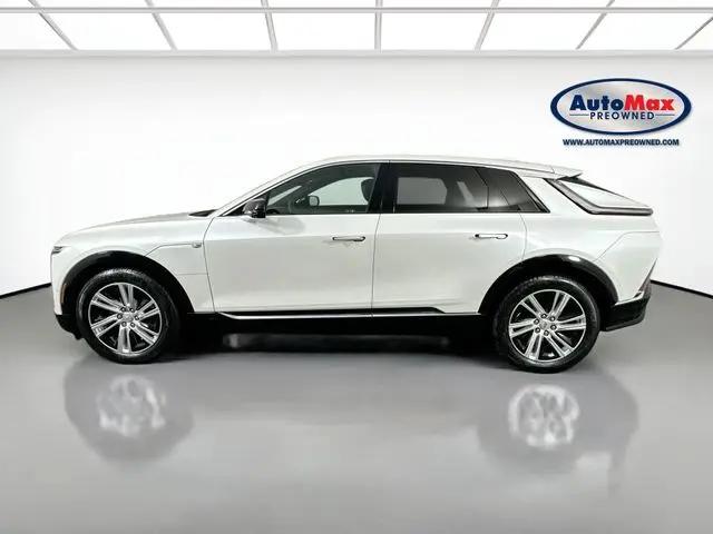 2024 Cadillac iQ Tech w/1SA
