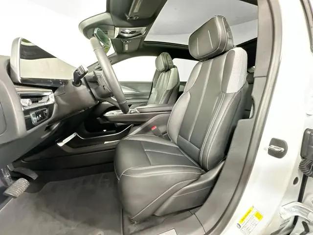 2024 Cadillac iQ Tech w/1SA