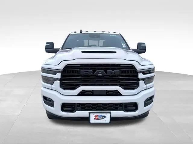 2026 Ram 3500 Laramie Crew Cab 4x4 8' Box