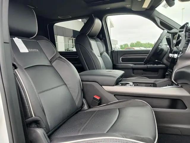 2026 Ram 3500 Laramie Crew Cab 4x4 8' Box