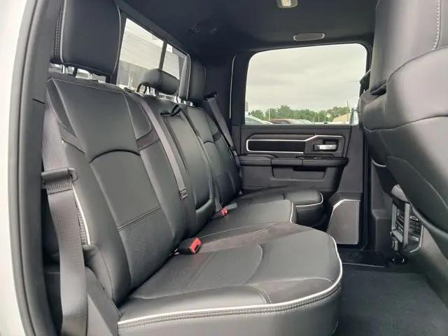 2026 Ram 3500 Laramie Crew Cab 4x4 8' Box