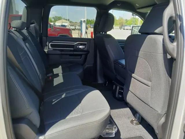 2026 Ram 2500 Big Horn Crew Cab 4x4 8' Box