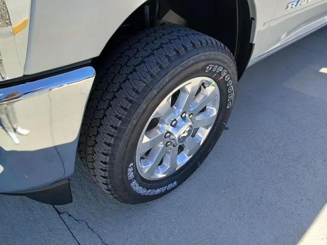 2026 Ram 2500 Big Horn Crew Cab 4x4 8' Box
