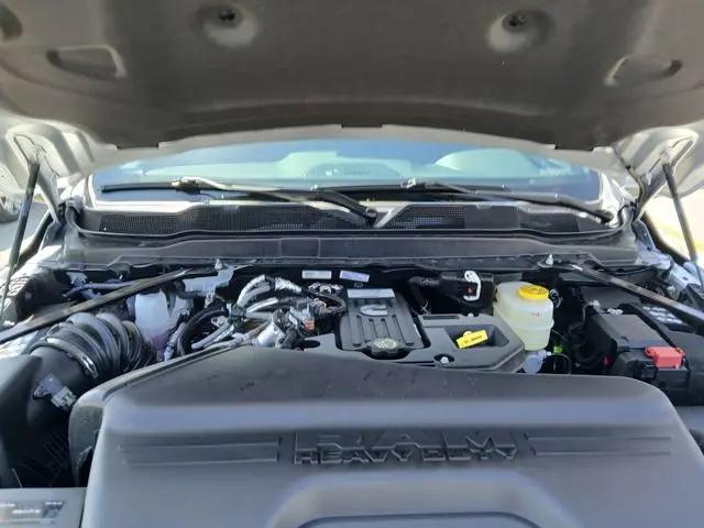 2026 Ram 2500 Big Horn Crew Cab 4x4 8' Box