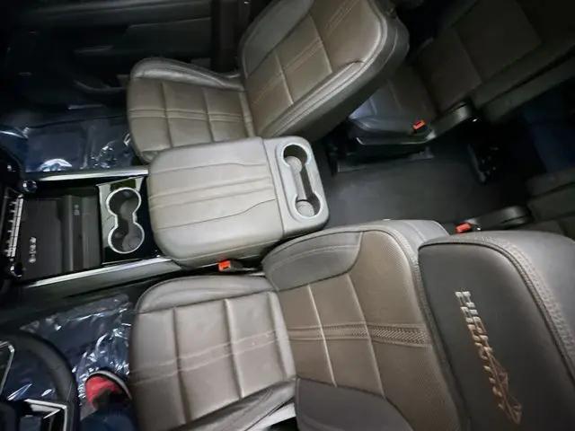 2025 Chevrolet Tahoe 4WD High Country