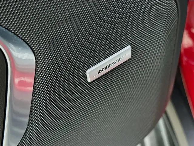 2025 Chevrolet Suburban 4WD RST