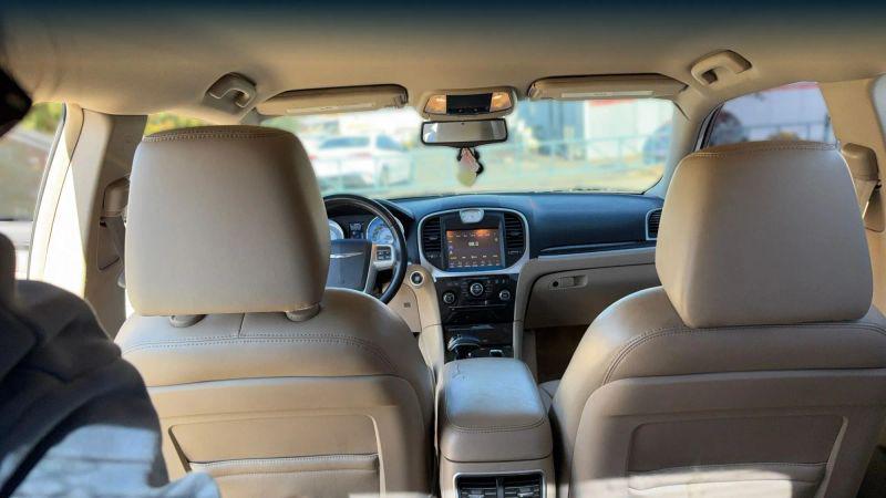 2012 Chrysler 300 Limited