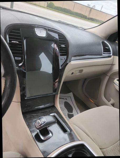 2014 Chrysler 300 300