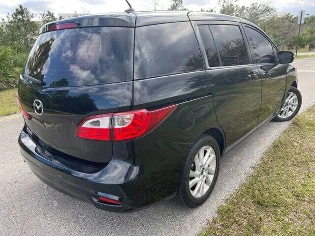 2014 Mazda Mazda5 Sport
