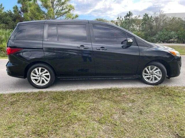 2014 Mazda Mazda5 Sport