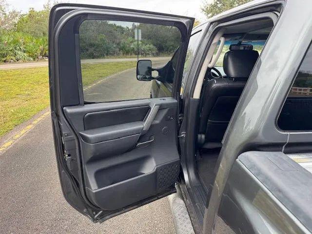 2012 Nissan Titan SL