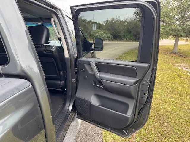 2012 Nissan Titan SL