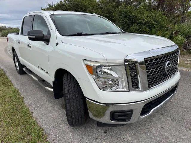 2018 Nissan Titan SV