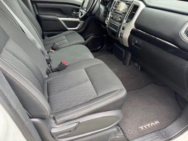 2018 Nissan Titan SV