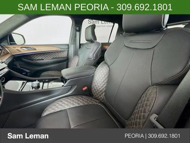 2026 Jeep Grand Cherokee L Summit 4x4
