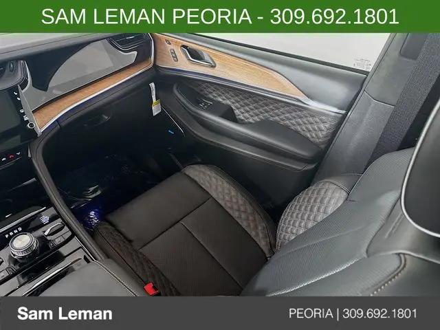 2026 Jeep Grand Cherokee L Summit 4x4
