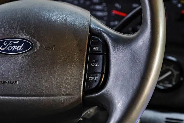 2003 Ford F-450 Base