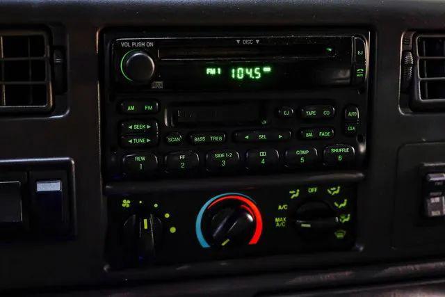 2003 Ford F-450 Base