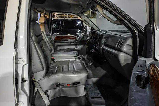 2003 Ford F-450 Base