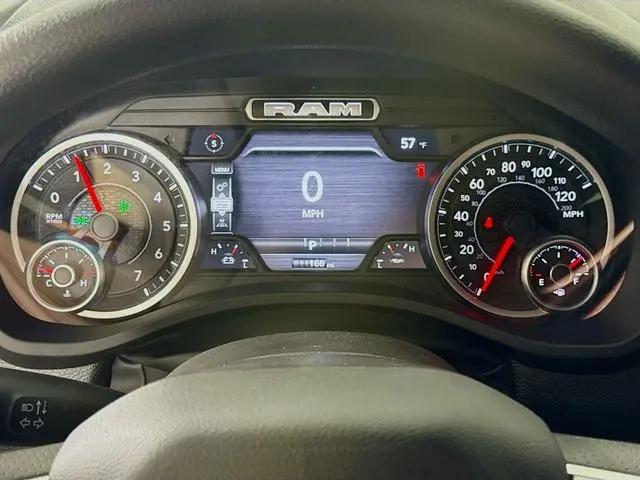 2026 Ram 1500 Express Crew Cab 4x4 57 Box
